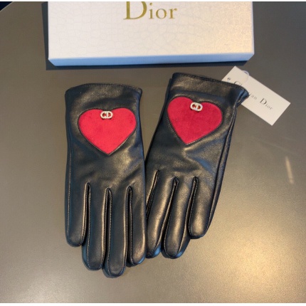 New Arrivals Dior Gloves in 133817