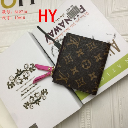 Cheap Louis Vuitton Cards Holders in 133851