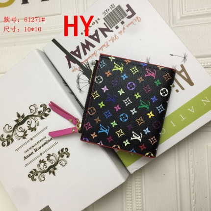 Cheap Louis Vuitton Cards Holders in 133855