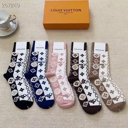 New Arrivals Louis Vuitton Socks A Pack in 133945