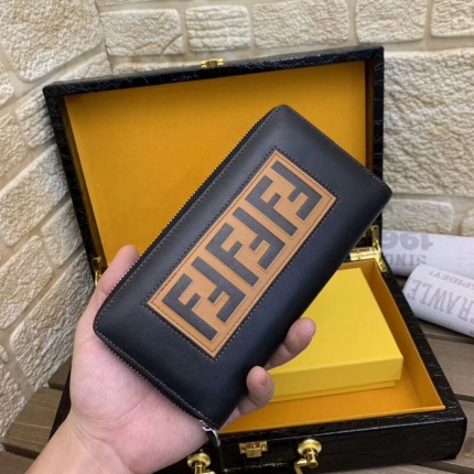 New Arrivals Fendi AAA Wallets in 134224