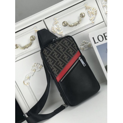 New Arrivals Fendi AAA Shoulder Bags in 134228