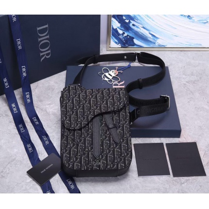 New Arrivals High quality Dior Bags For Men in 134236