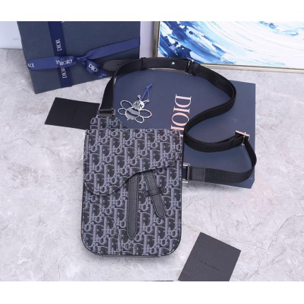 New Arrivals High quality Dior Bags For Men in 134237