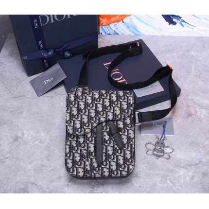 New Arrivals High quality Dior Bags For Men in 134238
