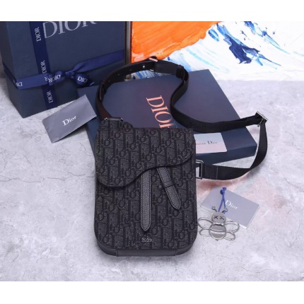 New Arrivals High quality Dior Bags For Men in 134239