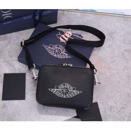 New Arrivals High quality Dior Bags For Men in 134241