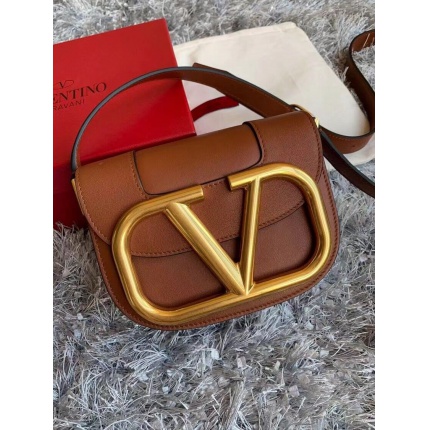 Valentino AAA quality Handbags in 134970