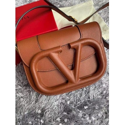 Valentino AAA quality Handbags in 134974