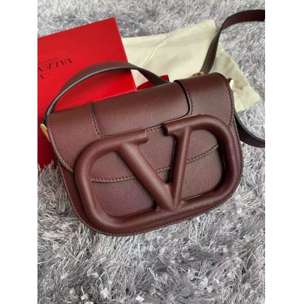 Valentino AAA quality Handbags in 134977