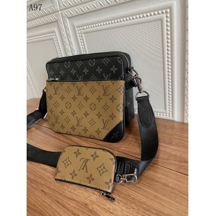 Louis Vuitton AAA+++ bags For Men in 134991