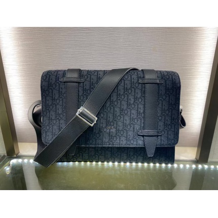 New Arrivals Top quality Dior Crossbag For Men  in 135338