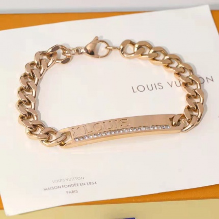 Louis Vuitton Bracelets in 135373
