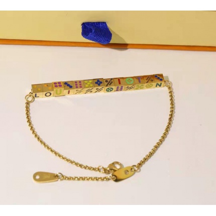 Louis Vuitton Bracelets in 135405