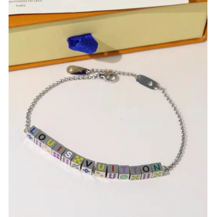 Louis Vuitton Bracelets in 135406