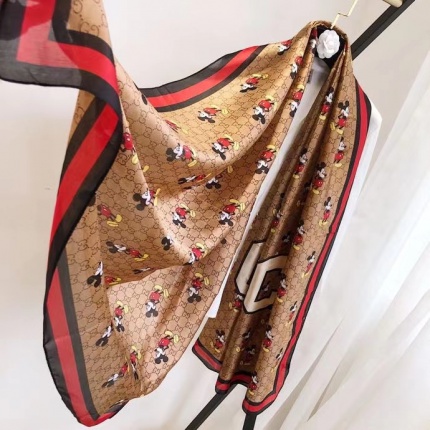 Gucci Scarf in 135486