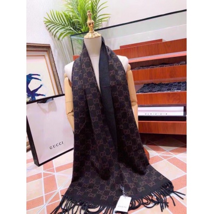 Gucci Scarf in 135503
