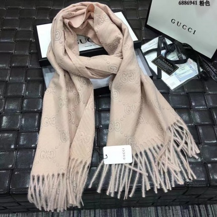 Gucci Scarf in 135505