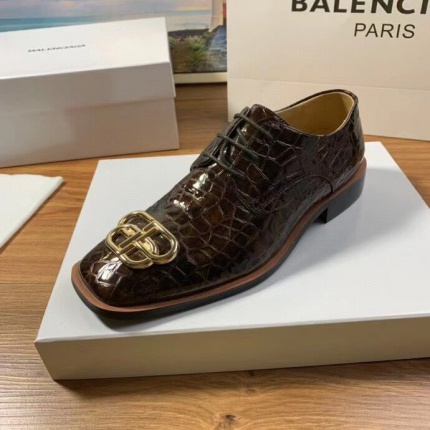 New Arrivals Top quality Balenciaga Leather Shoes For Men in 135594