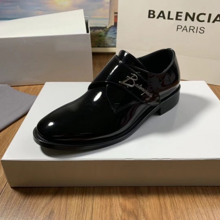 New Arrivals Top quality Balenciaga Leather Shoes For Men in 135601