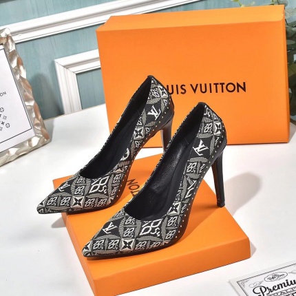New Arrivals Louis Vuitton High Heels For Women in 135629