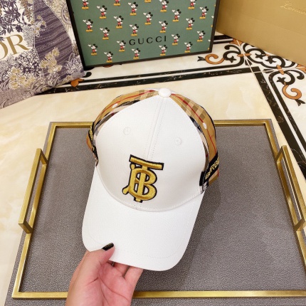 Burberry Hats in 136007
