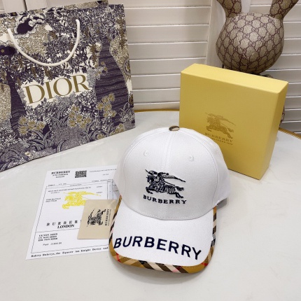 Burberry Hats in 136010