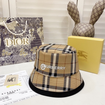 Burberry Hats in 136015