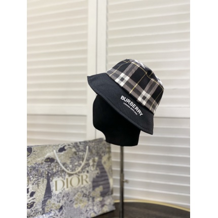 Burberry Hats in 136020