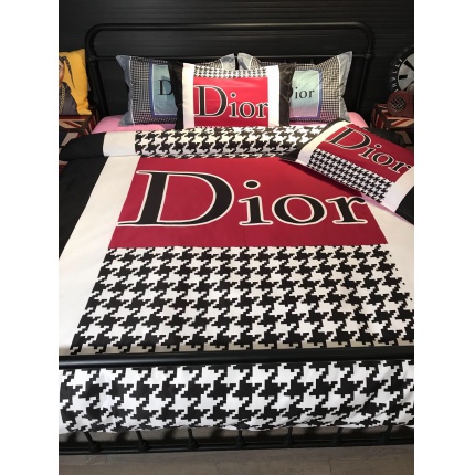 Dior Bed Sheets in 136739