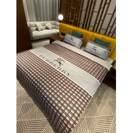 Burberry Bed Sheets in 136760