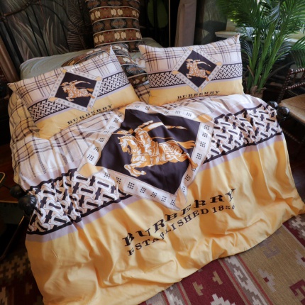 Burberry Bed Sheets in 136769