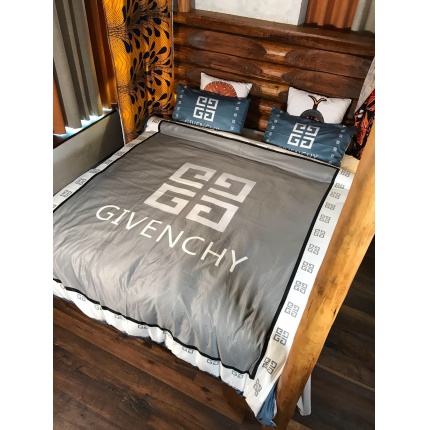 Givenchy bed sheets in 136775
