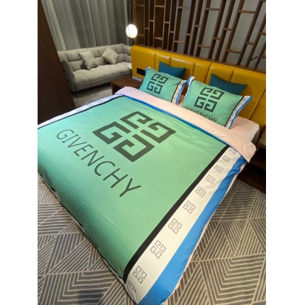 Givenchy bed sheets in 136777