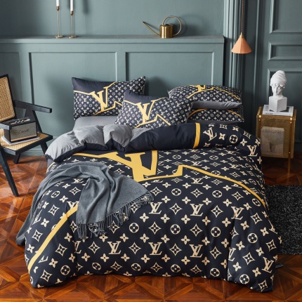 Louis Vuitton Bed Sheets in 136873