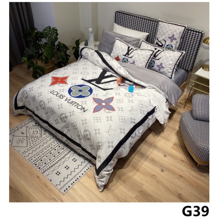 Louis Vuitton Bed Sheets in 136877
