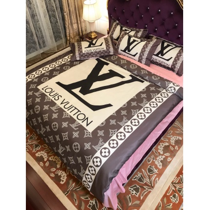 Louis Vuitton Bed Sheets in 136884