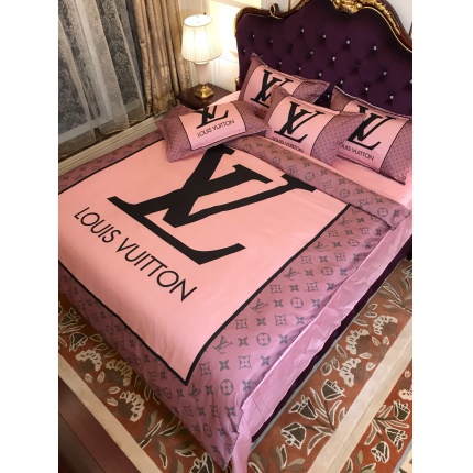 Louis Vuitton Bed Sheets in 136885