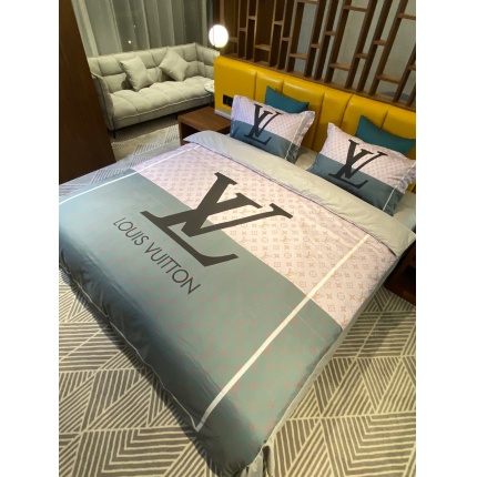 Louis Vuitton Bed Sheets in 136890