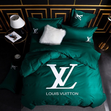 Louis Vuitton Bed Sheets in 136895