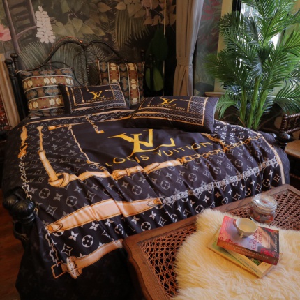 Louis Vuitton Bed Sheets in 136903