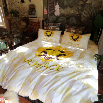Versace Bed Sheets in 136937