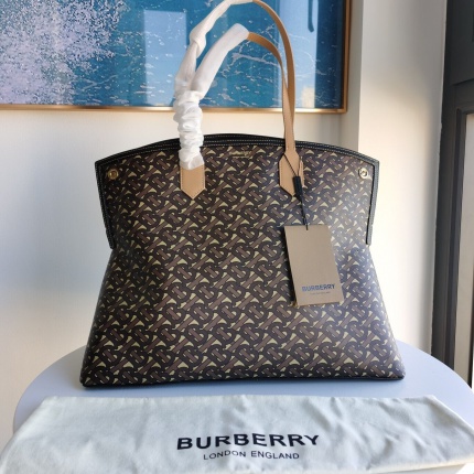 New Arrivals Burberry Top quality Handbags in 137035