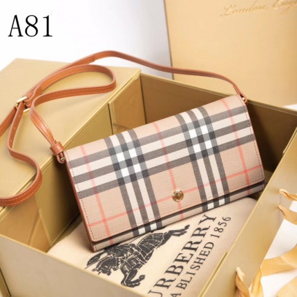 New Arrivals Burberry Crossbody Bag in 137045