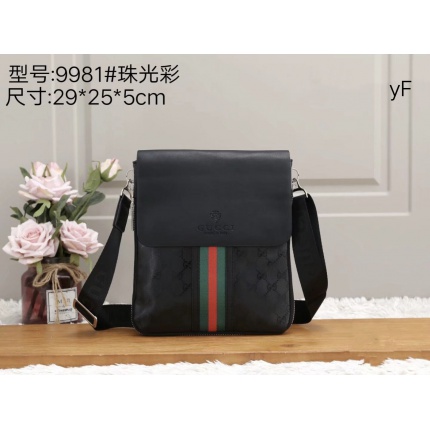 Gucci Cross Bags in 137356