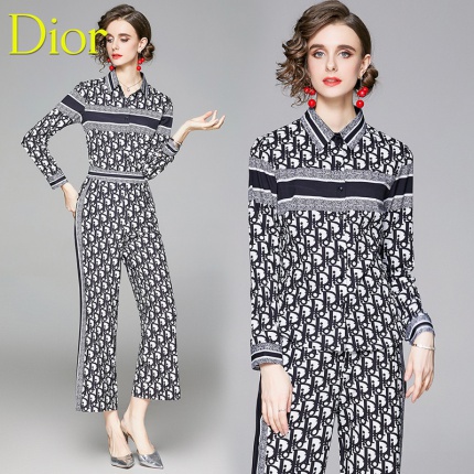 Dior Tracksuits For Women in 137474