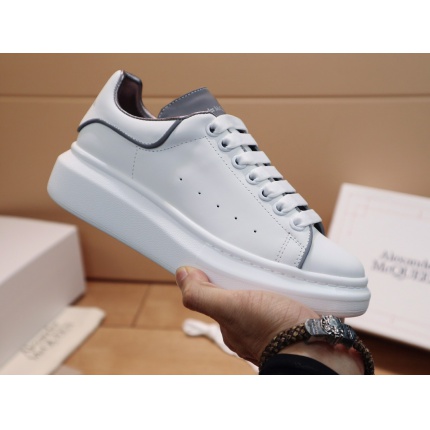 Alexander Mcqueen Sneakers For Women in 137528