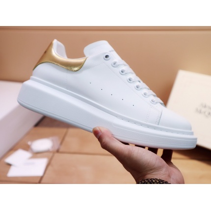 Alexander Mcqueen Sneakers For Women in 137531