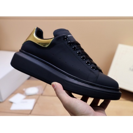 Alexander Mcqueen Sneakers For Women in 137533