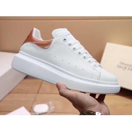 Alexander Mcqueen Sneakers For Women in 137544